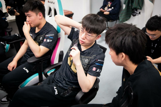 一加15T带来无畏契约手游165Hz原生模式流畅体验